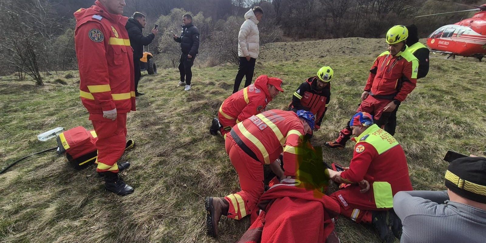 Accident grav cu ATV la Petrila: Victima, transportată cu elicopterul SMURD