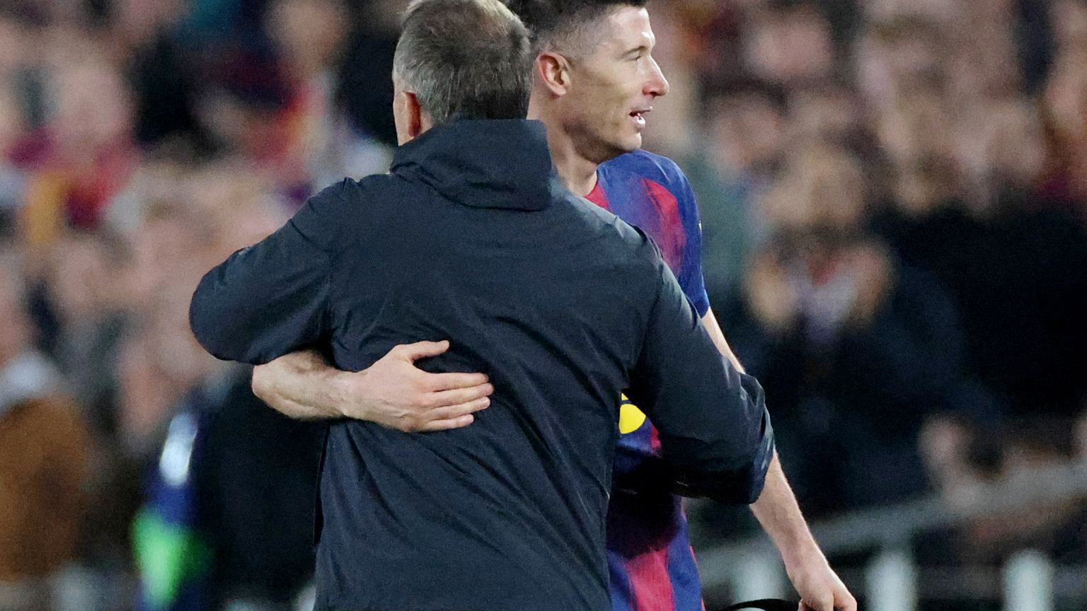 Lewandowski, pe teren la Barcelona: Echipa anunțată pentru duelul din Liga Campionilor