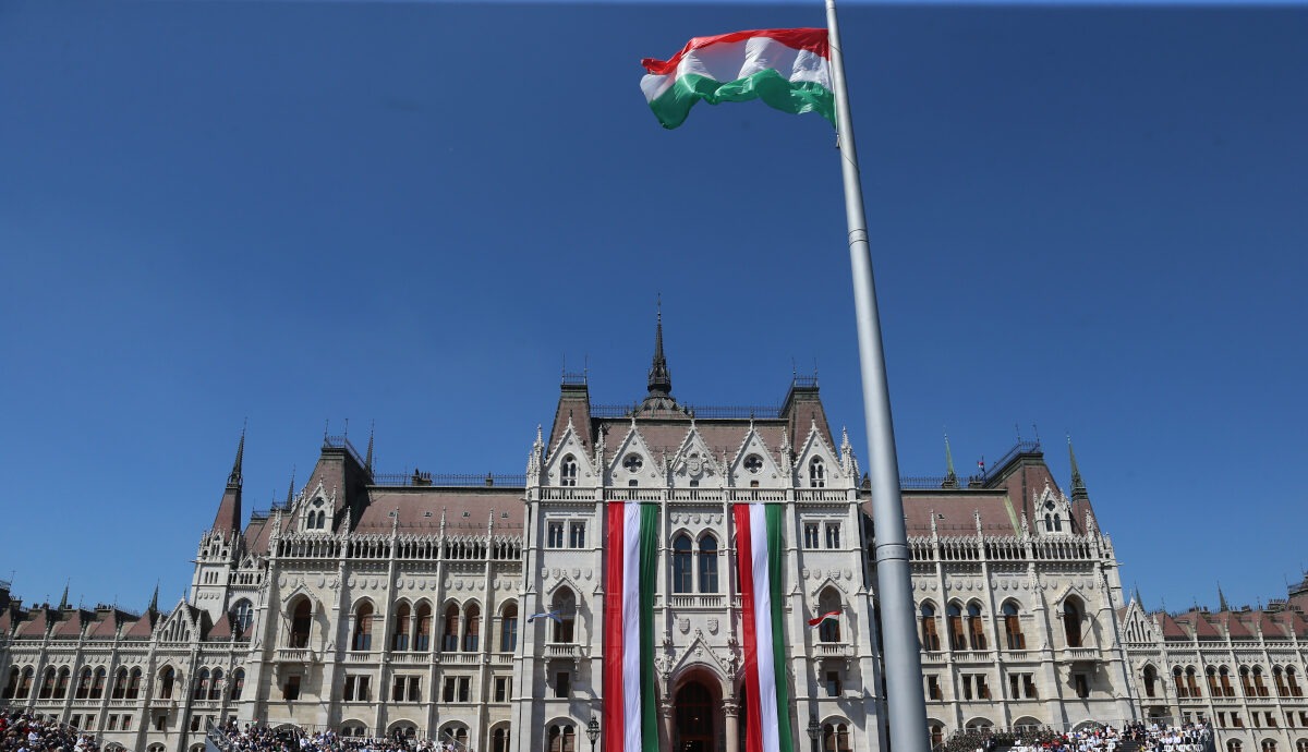 Noul guvern Ungariei schimbă legea electorală pentru minorități, anunță ministrul Culturii