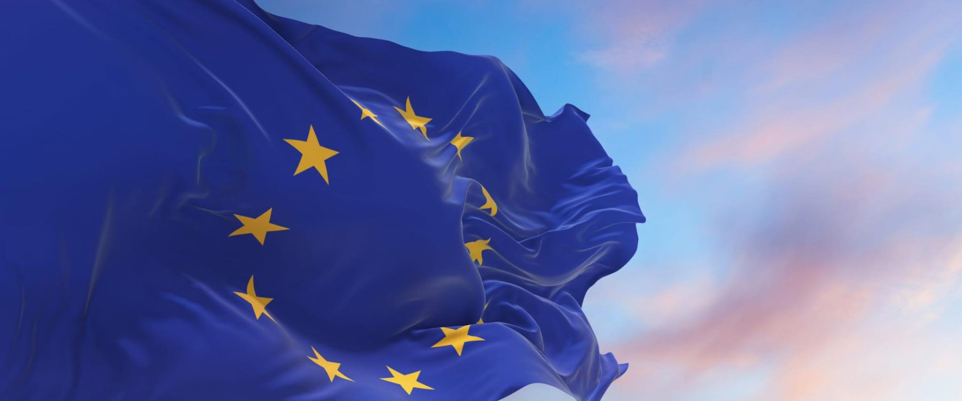 Astăzi ne deplasăm liber prin lume. Studiem, muncim ori… România liberă