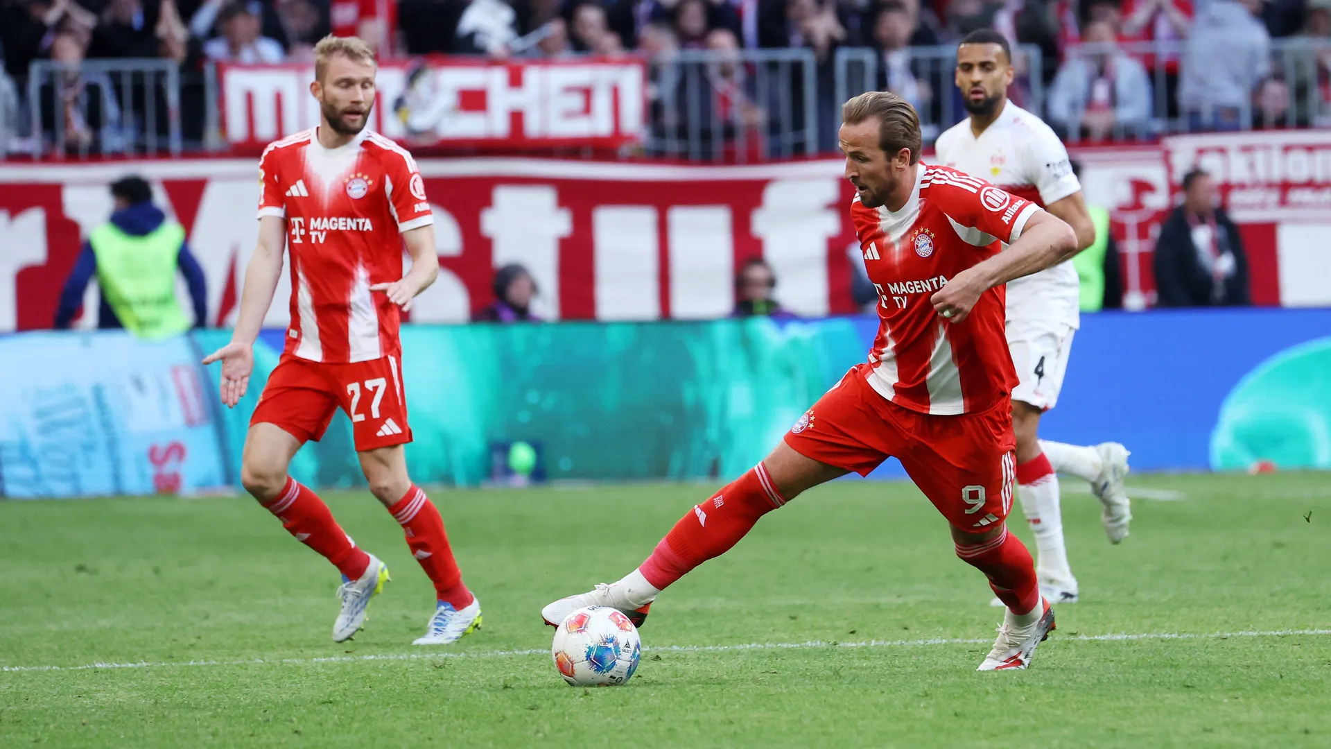Bayern Munchen, cu Franz Beckenbauer, intră în Supercupă