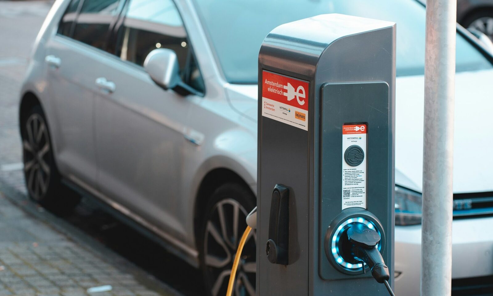 În Sectorul 6 vin 40 de stații noi de încărcare pentru mașini electrice