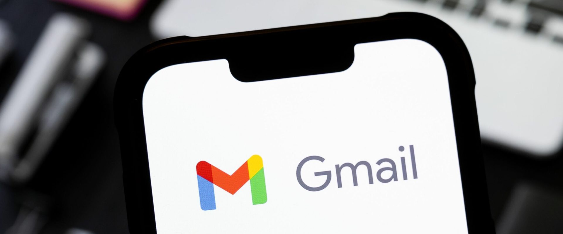 Schimbă-ți adresa de Gmail fără să pierzi nimic. Trucuri utile