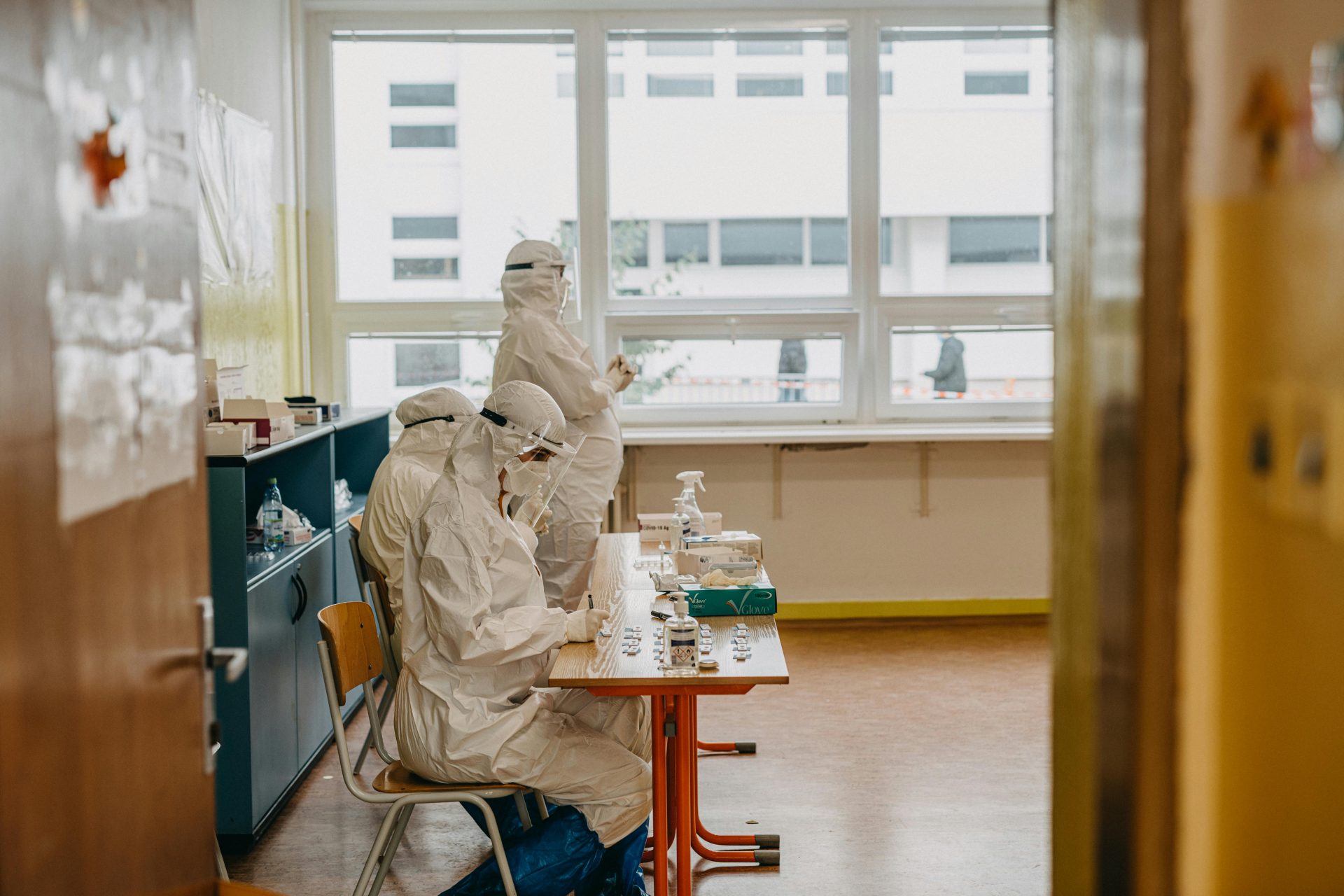 Ebola: Centrul European intervine în Congo și Uganda