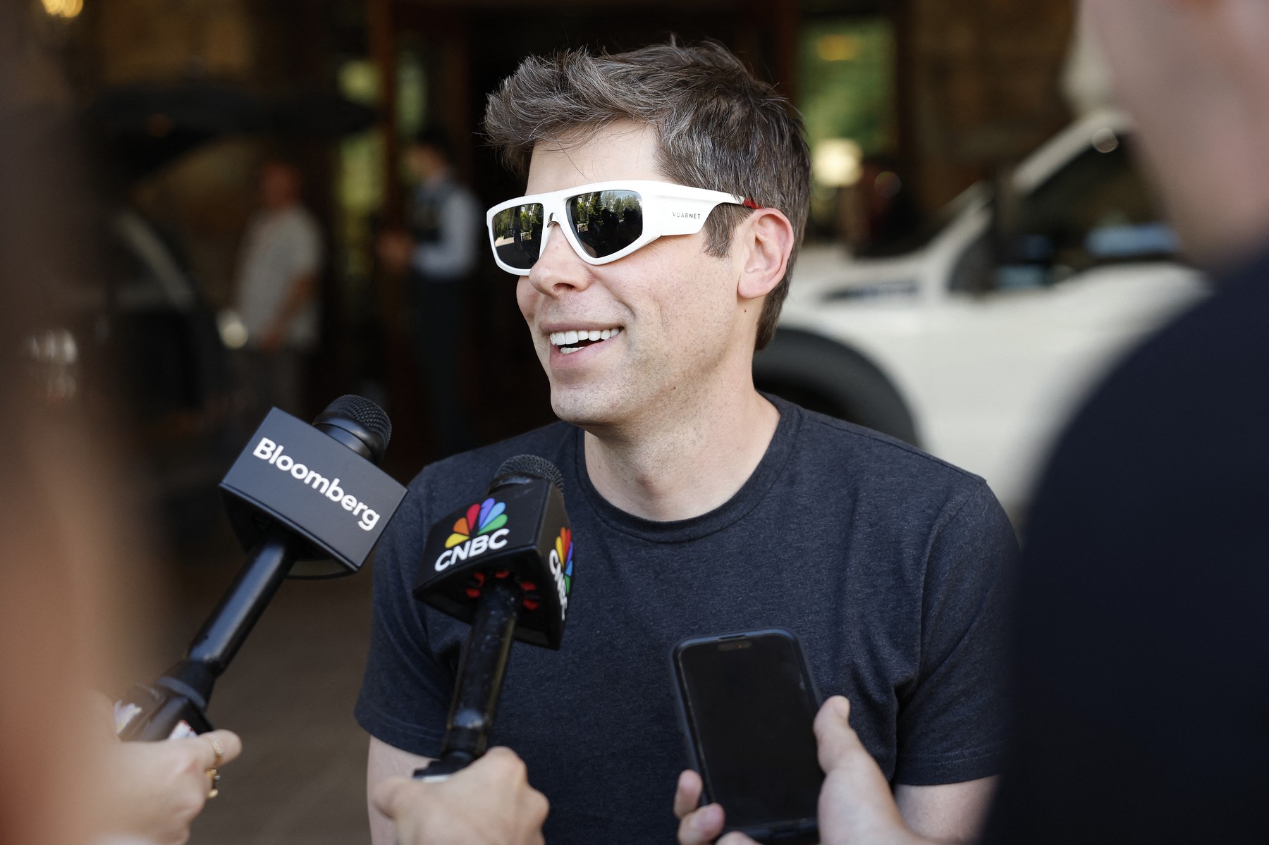 Apocalipsa locurilor de muncă: Optimismul lui Sam Altman, în pofida concedierilor