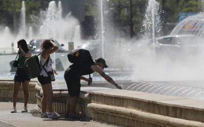 Codul roșu de temperaturi extreme a fost extins de ANM. Alerte de vijelii puternice intră în vigoare în câteva ore