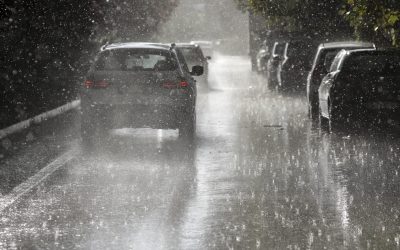 Ploi torențiale, grindină de 4 cm în Nord-Estul Bucureștiului