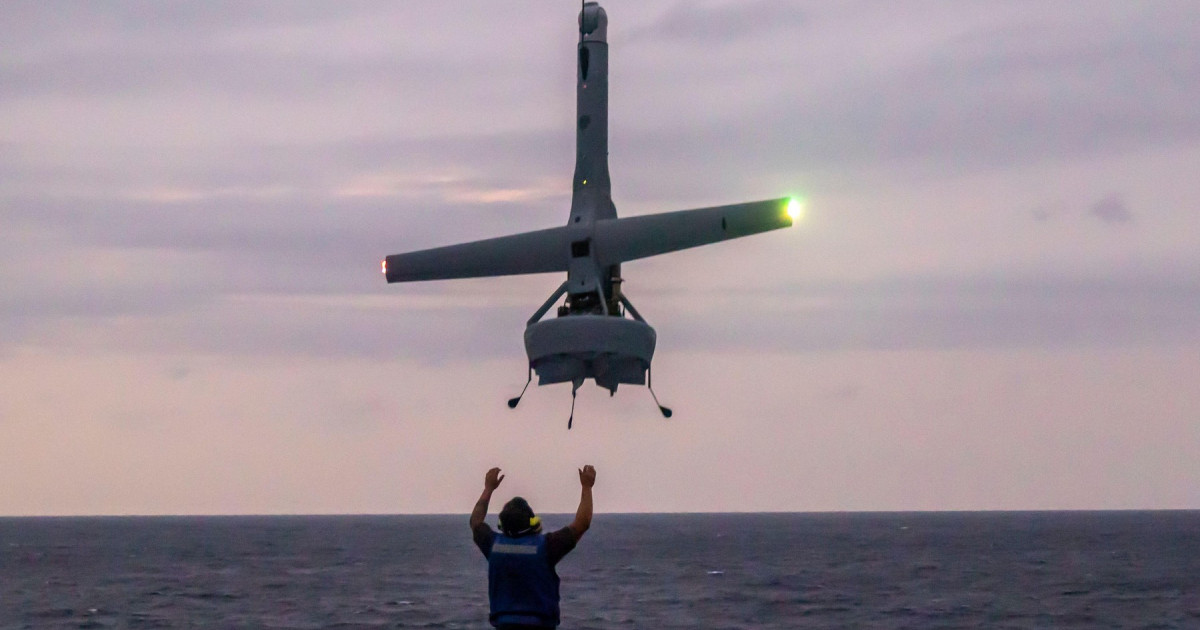 O femeie ofițer al Forțelor Navale Române, grav rănită la o mână de o dronă V-BAT în timpul unui exercițiu în Texas. Anchetă Reuters