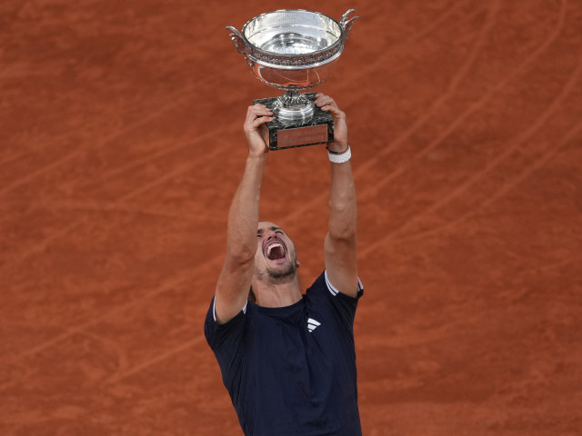 Zverev, campion la Roland Garros după 89 de ani