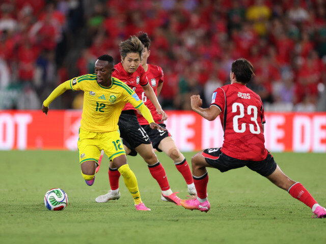 Africa de Sud, surpriză la Mondial! Broos trimite echipa în optimi