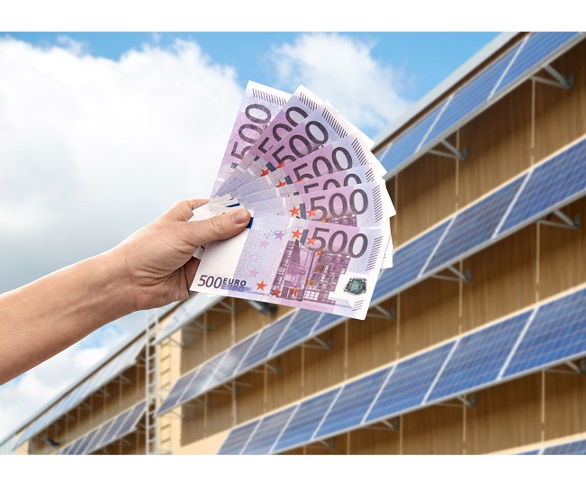 AFIR 265 mil. Euro: Fermieri, panouri solare și ajutoare din 15 iunie
