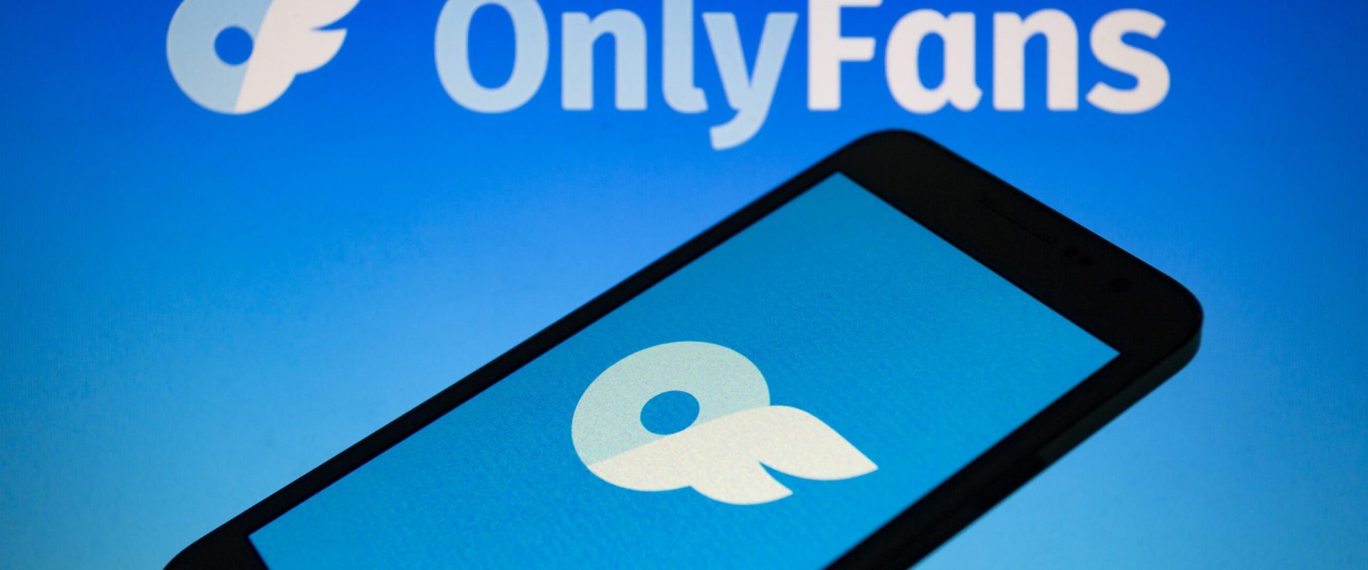 OnlyFans. Relații false, consum masiv SUA