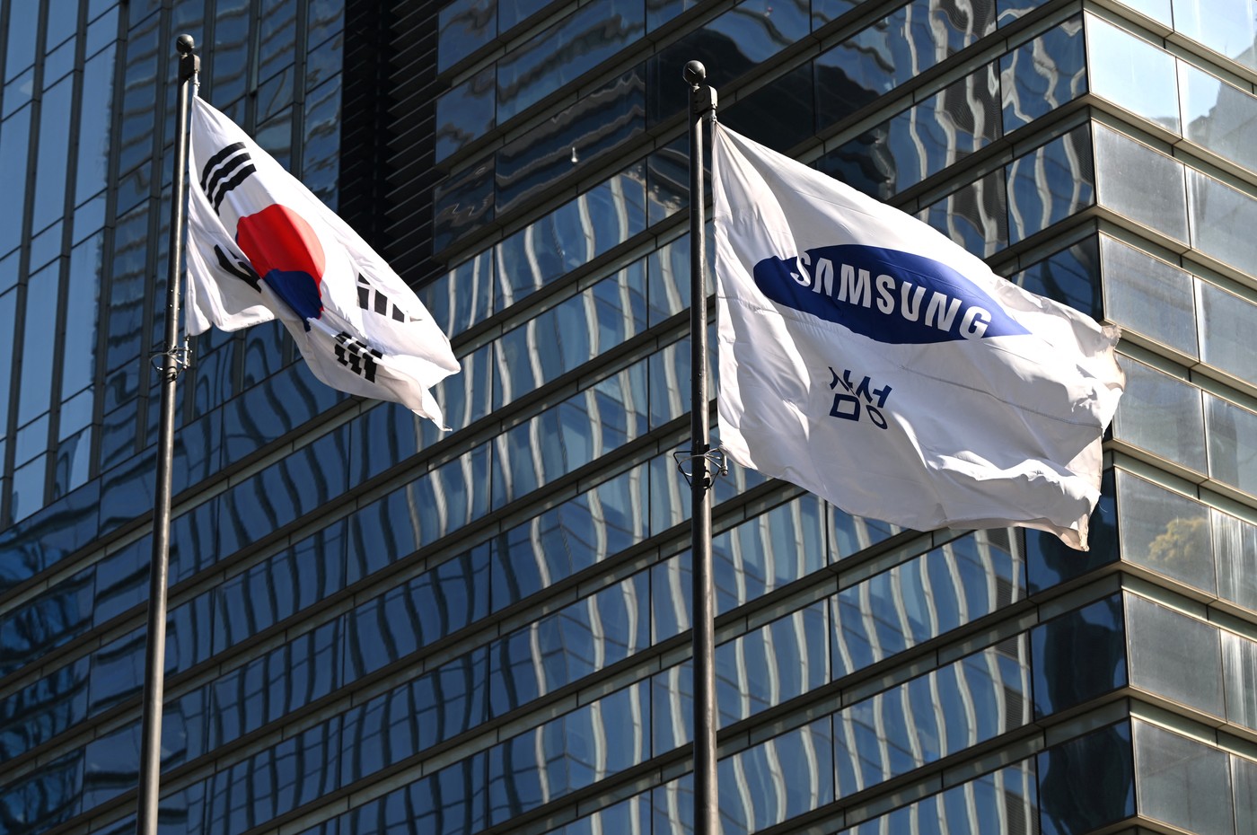 Samsung: Miliarde pentru revoluția economică a Coreei de Sud