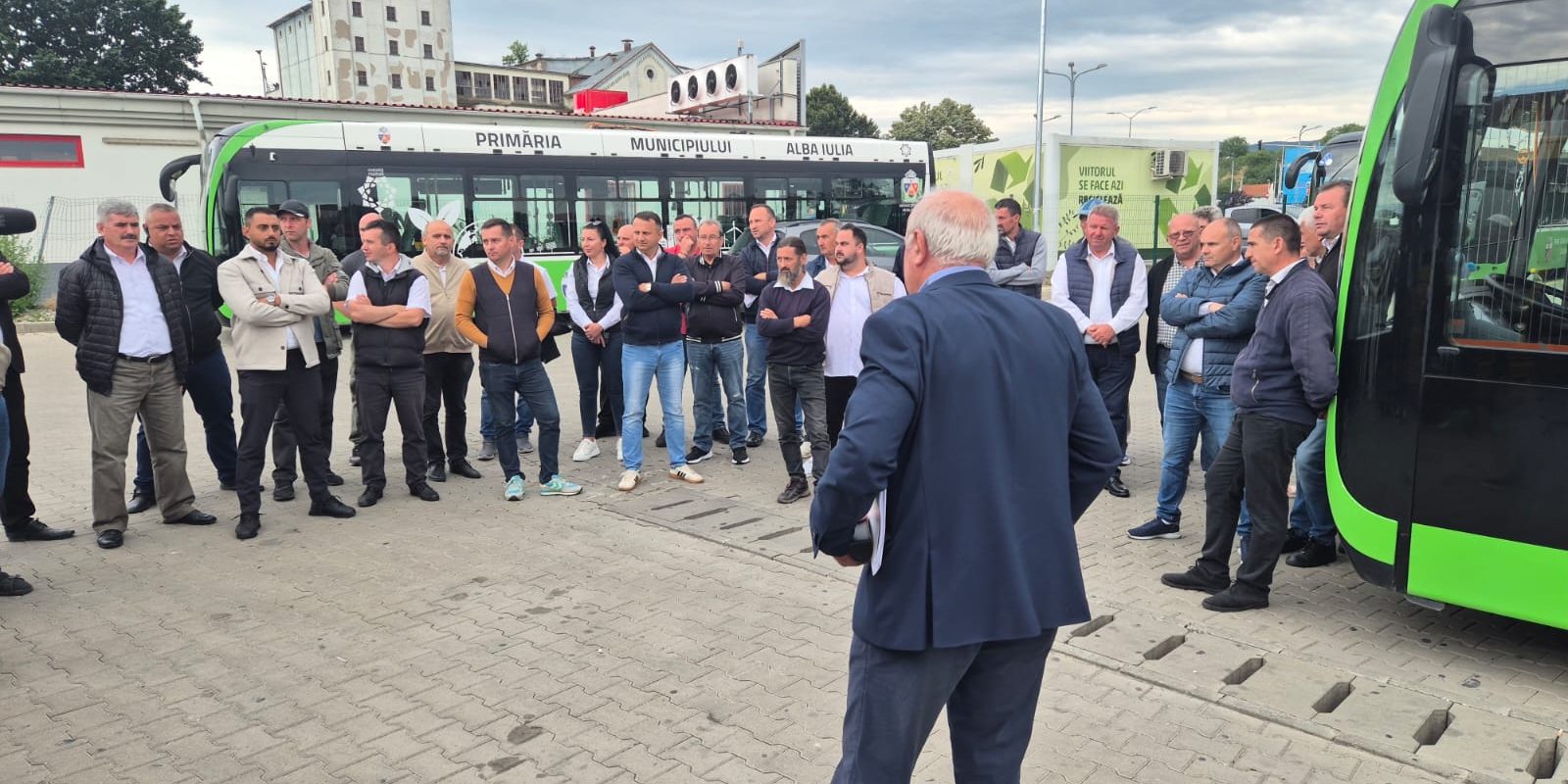 Alba Iulia, în haos: Transportul public blocat de șoferi furioși