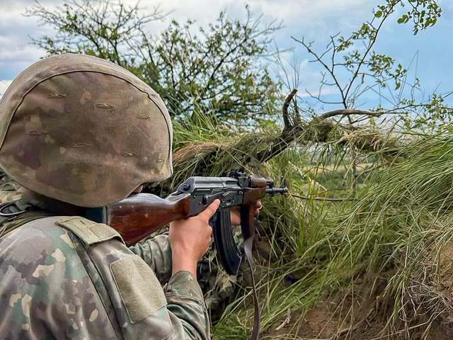România, la armament: 816 milioane euro pentru arme fabricate local