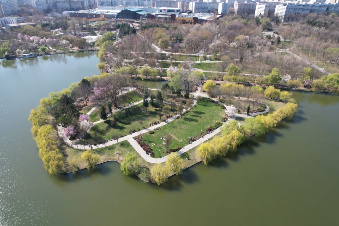 Plajă gratis în București: Unde te bronzezi ca pe litoral
