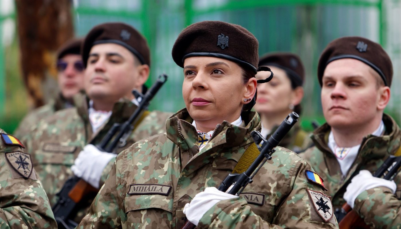 MApN: Noi arme de asalt, finanțare de la buget dacă n-ajung banii UE