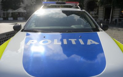 Rescrie acest titlu ca un jurnalist român experimentat. Între 55-70 caractere, captivant, direct. Stilul ziarelor Libertatea, Adevărul, HotNews. Titlu: Un bărbat și-a lovit soția, cu mașina, pe o trecere de pietoni din Galați. Cum s-a terminat incidentul

REGULI STRICTE:
– Răspunde cu UN SINGUR titlu, nimic altceva
– Prima literă din titlu TREBUIE să fie MAJUSCULĂ
– NUMELE PROPRII CU LITERĂ MARE OBLIGATORIU: Donald Trump (nu donald Trump), Mircea Lucescu (nu mircea lucescu), București (nu București), România (nu românia), Europa (nu europa)
– Folosește DIACRITICE corecte: Ă, î, â, ș, ț (nu a, i, a, s, t). Exemplu: Mașină (nu masina), încă (nu inca), față (nu fata)
– Fără ghilimele în jurul titlului
– Fără majuscule la fiecare cuvânt (nu Title Case) – doar prima literă din propoziție și numele proprii
– Fără punct la finalul titlului
– Fără „Iată ce…”, „Află cum…”, „Descoperă…”, „Află acum”, „Surpriză:”
– Semnul de exclamare (!) este COMPLET INTERZIS în titlu – nu folosi ! niciodată
– SCRIE DOAR ÎN LIMBA ROMÂNĂ – dacă titlul original e în altă limbă, traduce-l
– Fără formatare markdown sau HTML