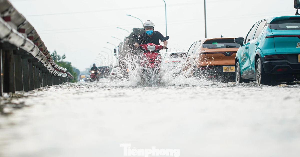 Ploi torențiale în Vietnam de Ziua Națională