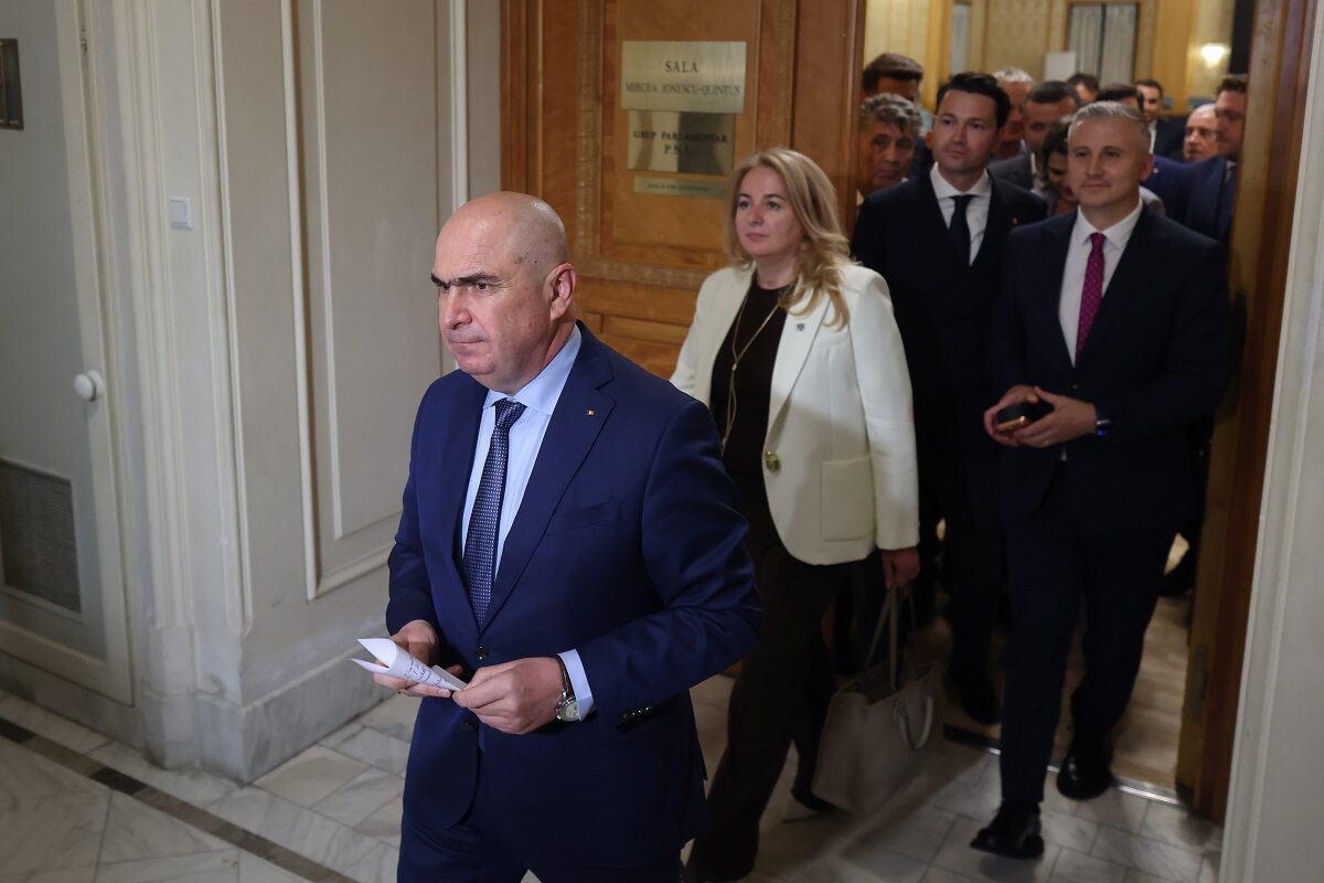 Bolojan: Trei garanții pentru ratingul României