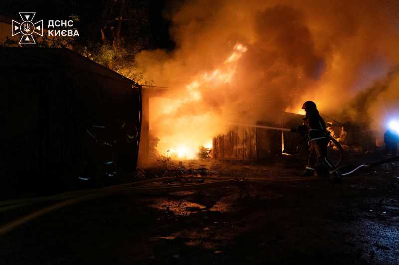 Kiev, sub asalt. Noi atacuri rusești laolaltă