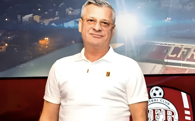 Varga continuă atacul: „Un papagal”