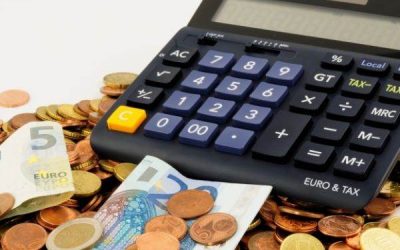 Euro scade dramatic: 5,2396 lei la casele de schimb