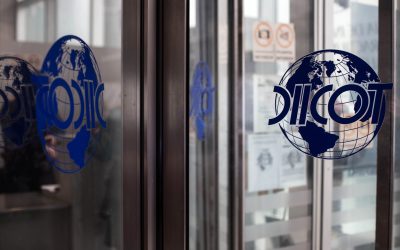 DIICOT: 79 de percheziții anti-contrabandă țigări în București și șase județe