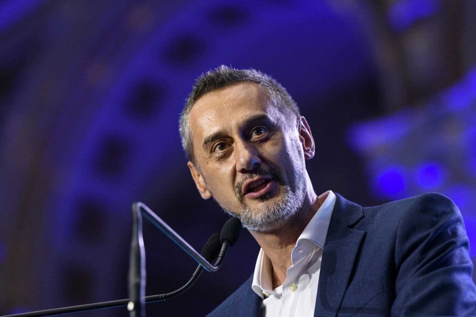 Primarul SLATINEI, Mario de Mezzo: Deciziile mele, ACELEAȘI