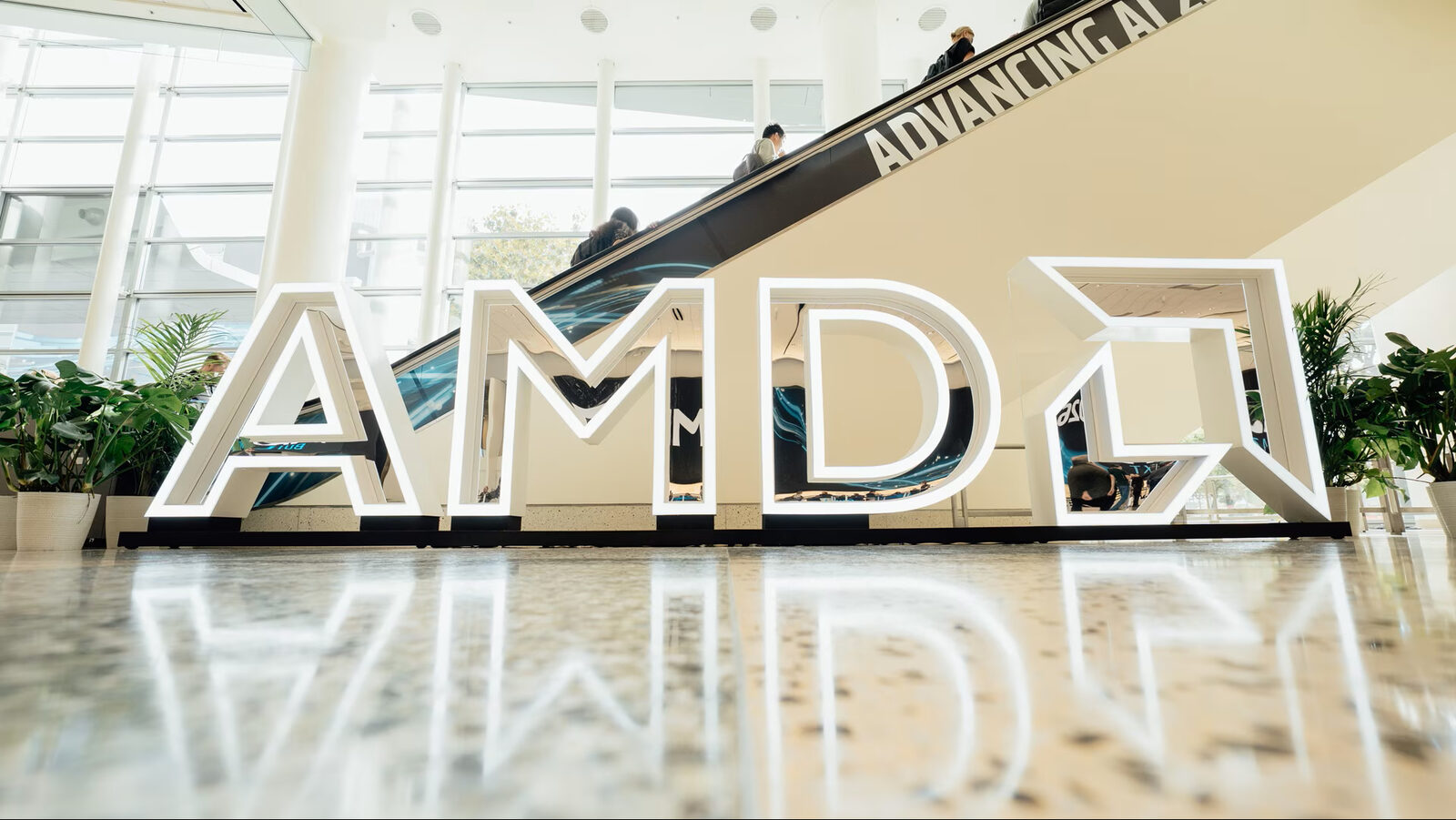 AMD contra Nvidia: Lovitură în AI cu o achiziție scumpă