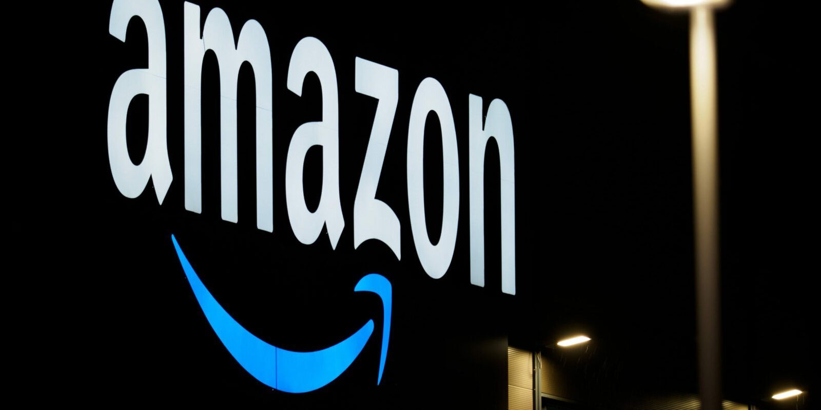 Amazon, luptă titanilor AI: Cipuri de 25 miliarde anual