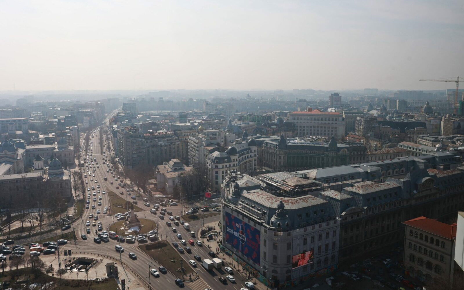 București, trafic blocat sâmbătă în zona Universității. Rute STB, modificate