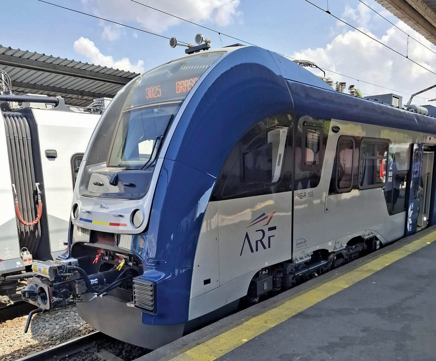 CFR pierde pasageri pe rutele Capitală-Munte și Litoral