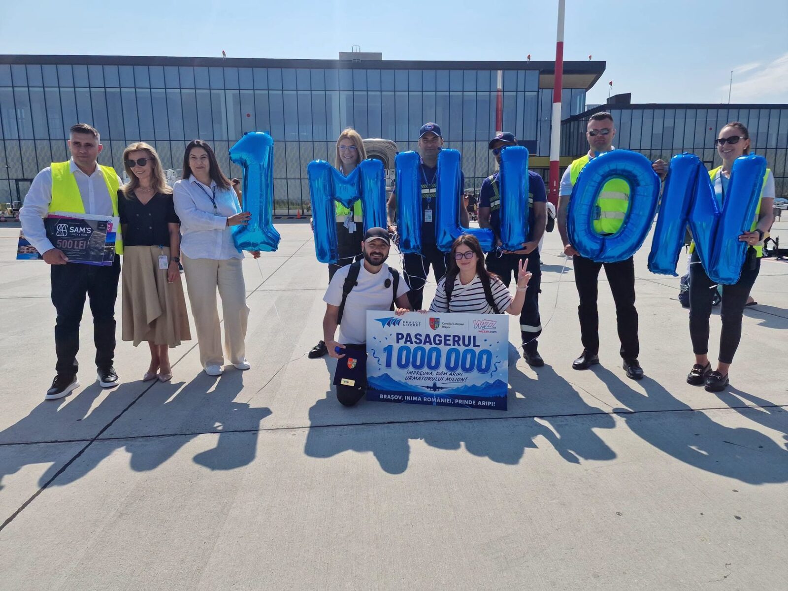 Aeroportul nou din România, un milion de pasageri astăzi