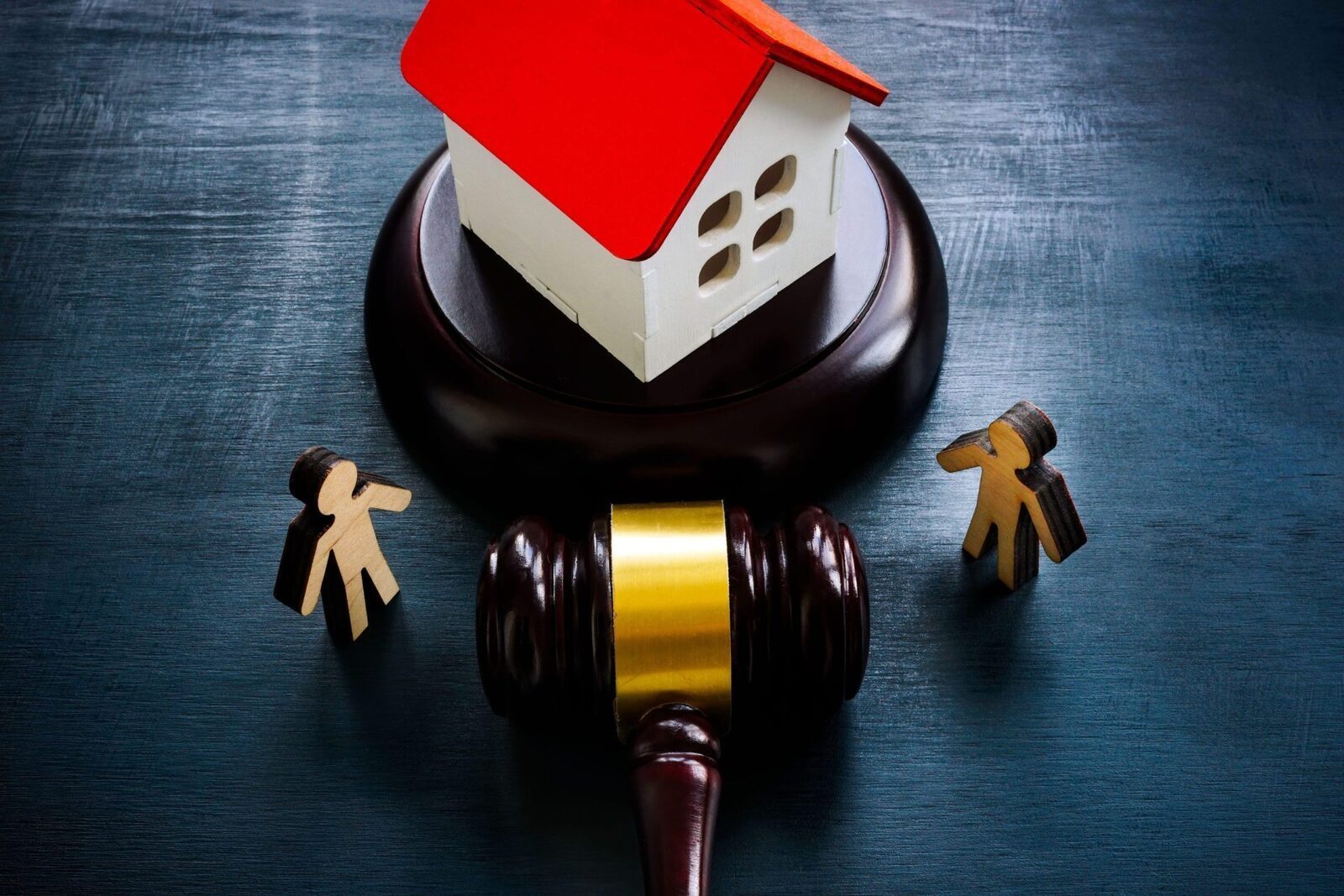 Banii familiei în casa soțului: Ce recuperați la divorț