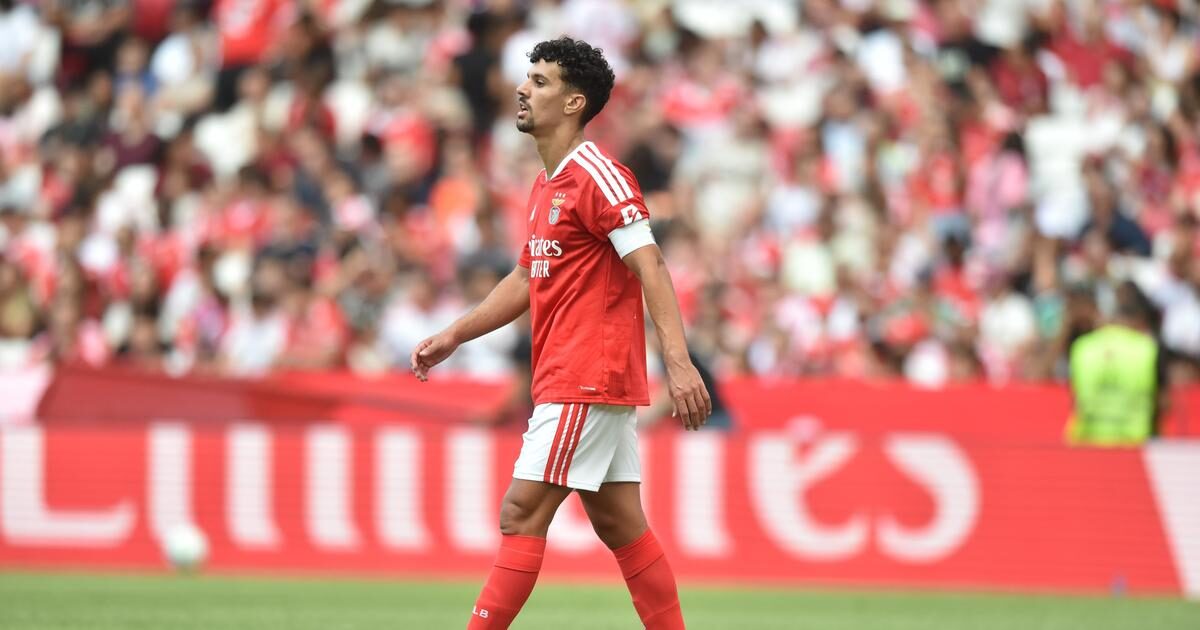 Benfica, unsprezece probabil pentru duelul cu Hearts