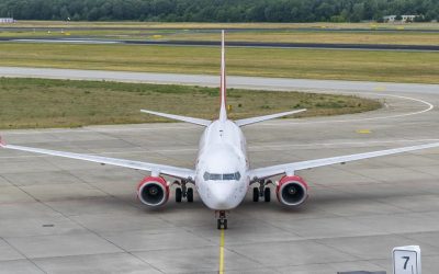De ce avioanele sunt albe: Explicația uluitoare, inclusiv cea financiară