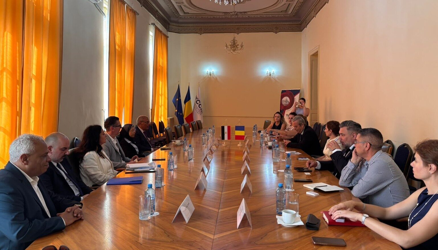 Forța de muncă: Importul, simplificat la Camera de Comerț București