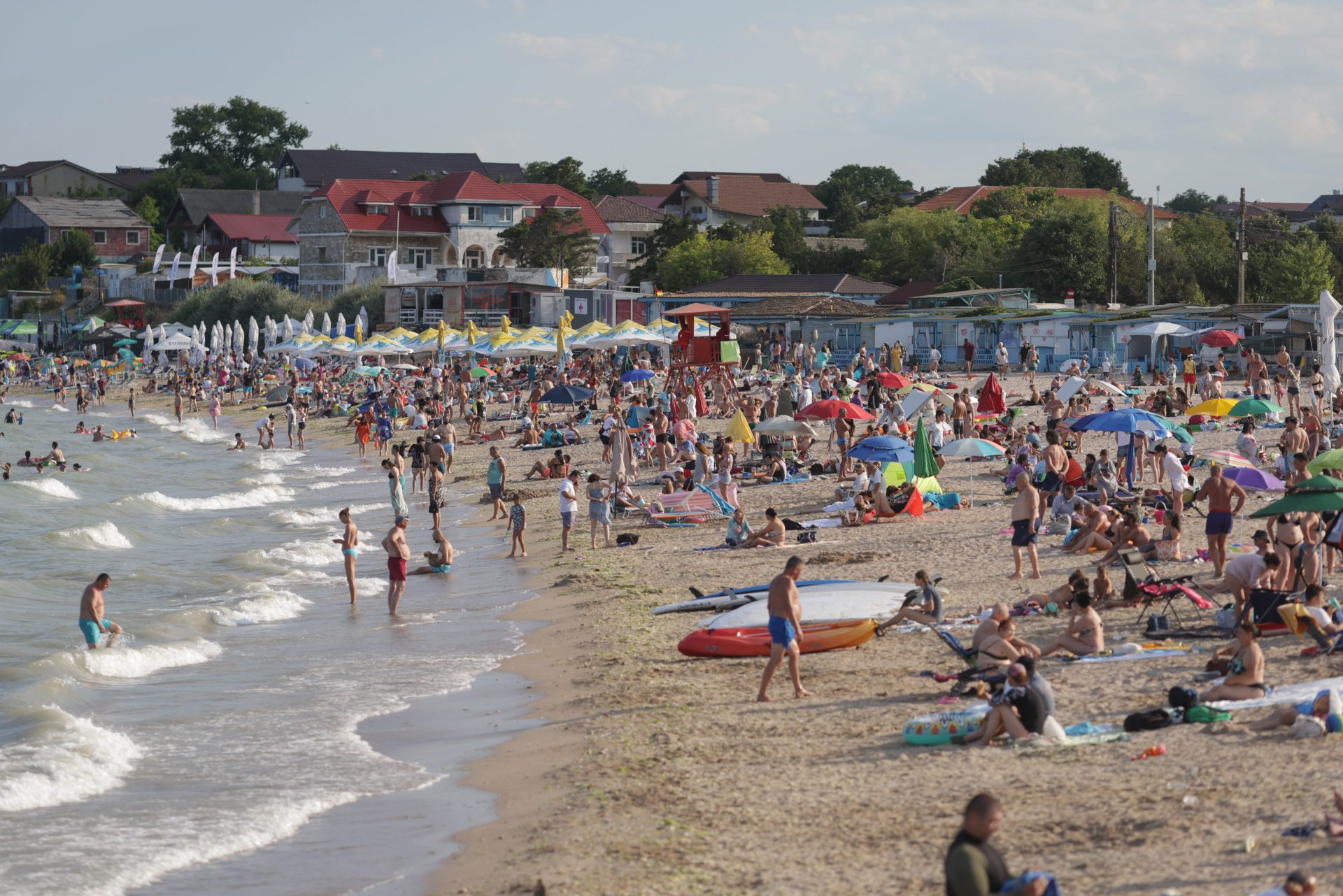 Alertă meteo pe litoral: Ploi și furtuni în următoarele ore