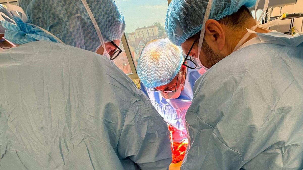 Tumoră hepatică: A doua opinie a deschis un nou tratament la București
