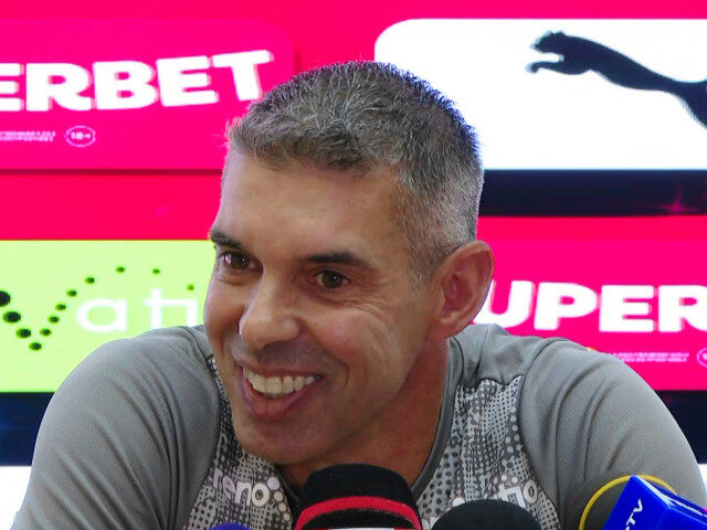 Campos l-a uitat pe Pușcaș: „Scuze”