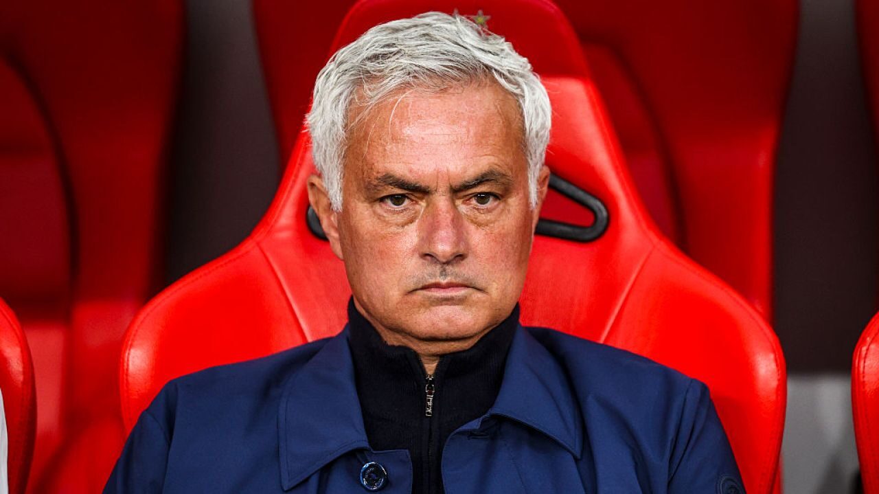 MOURINHO DĂ AFARĂ TREI STARURI DE LA REAL MADRID