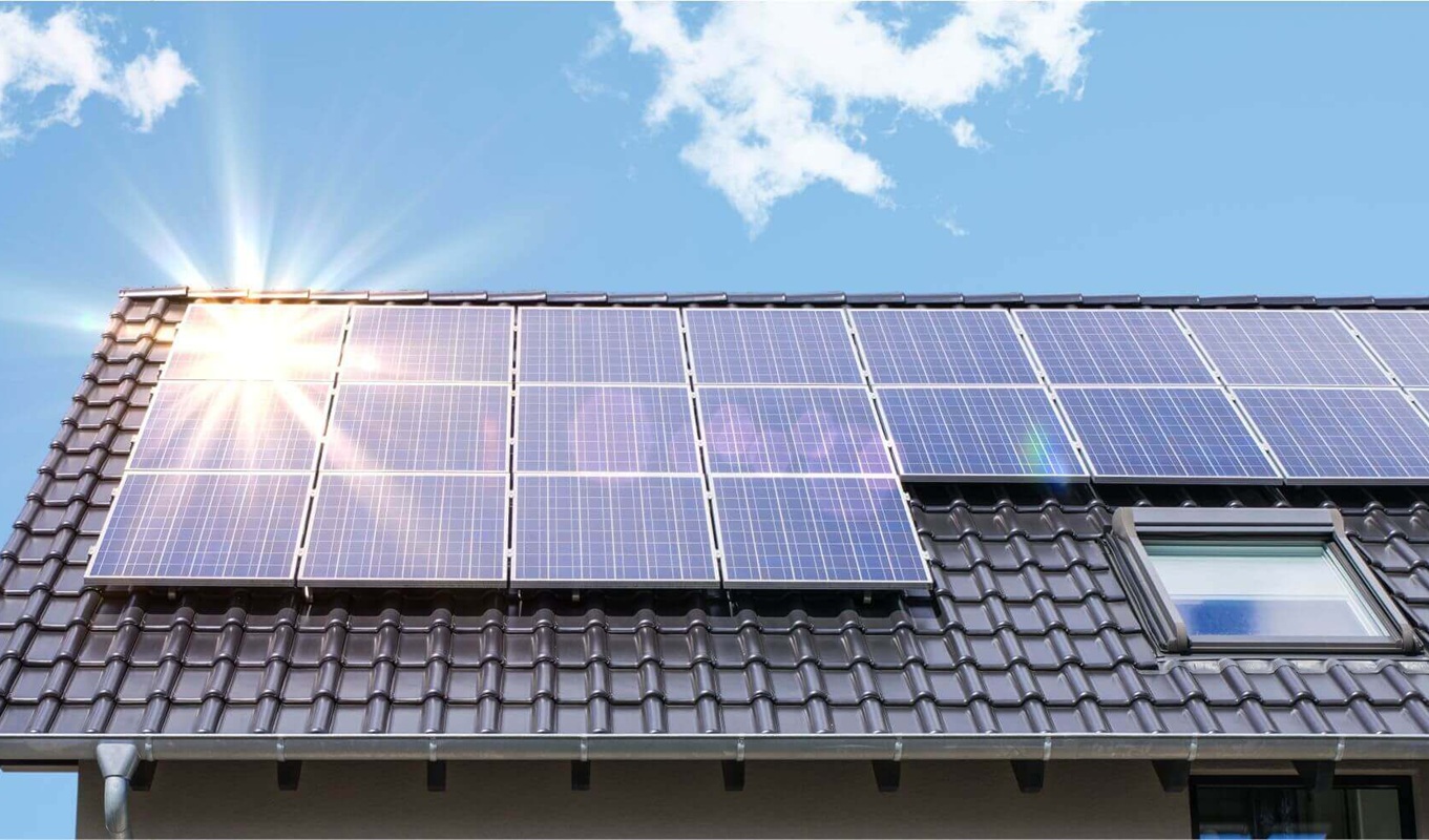 Panouri fotovoltaice: Mai produc energie după 25 de ani sau la gunoi