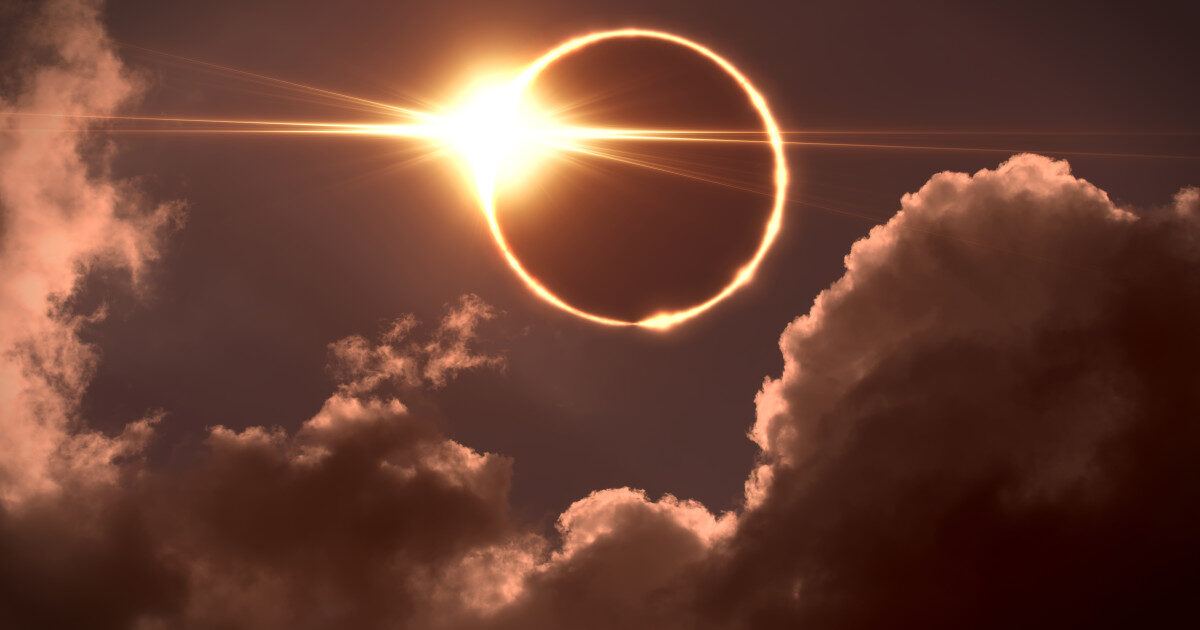 Eclipsa din 12 august: Unde vezi cel mai bine în România