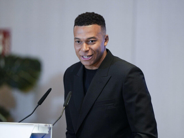 Mbappe semnează! O mutare uriașă pe piața transferurilor