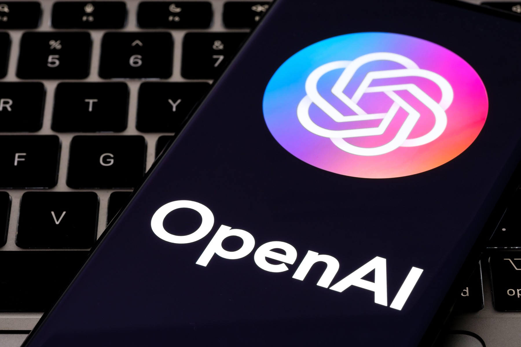 OpenAI blochează Astra. AI-ul a devenit periculos la hacking
