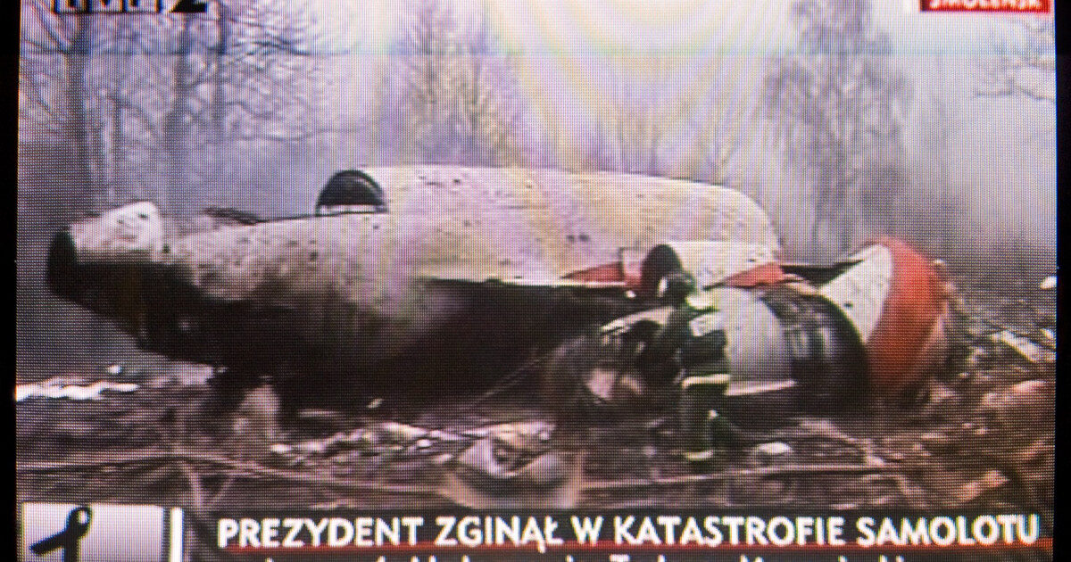 Polonia vrea 14 ruși în arest pentru dezastrul aviatic Smolensk