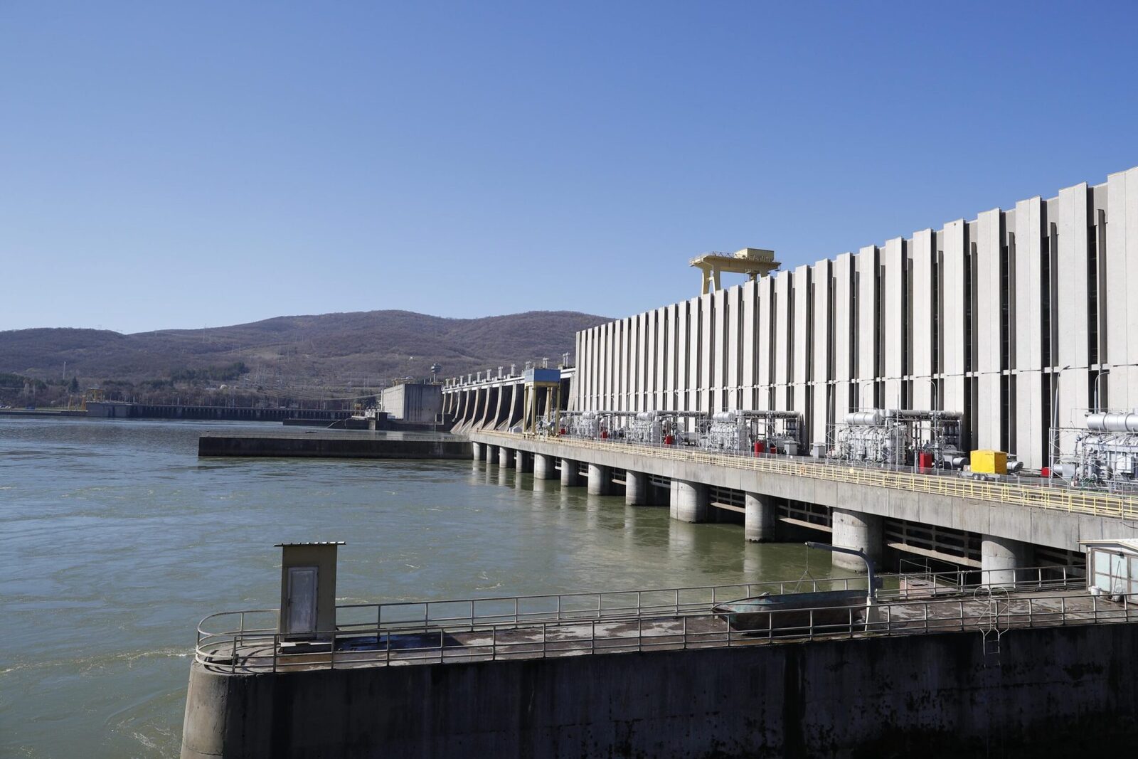 România: Energie curată, fără baraje. Hidrocentrale modernizate aduc 1100 GWh