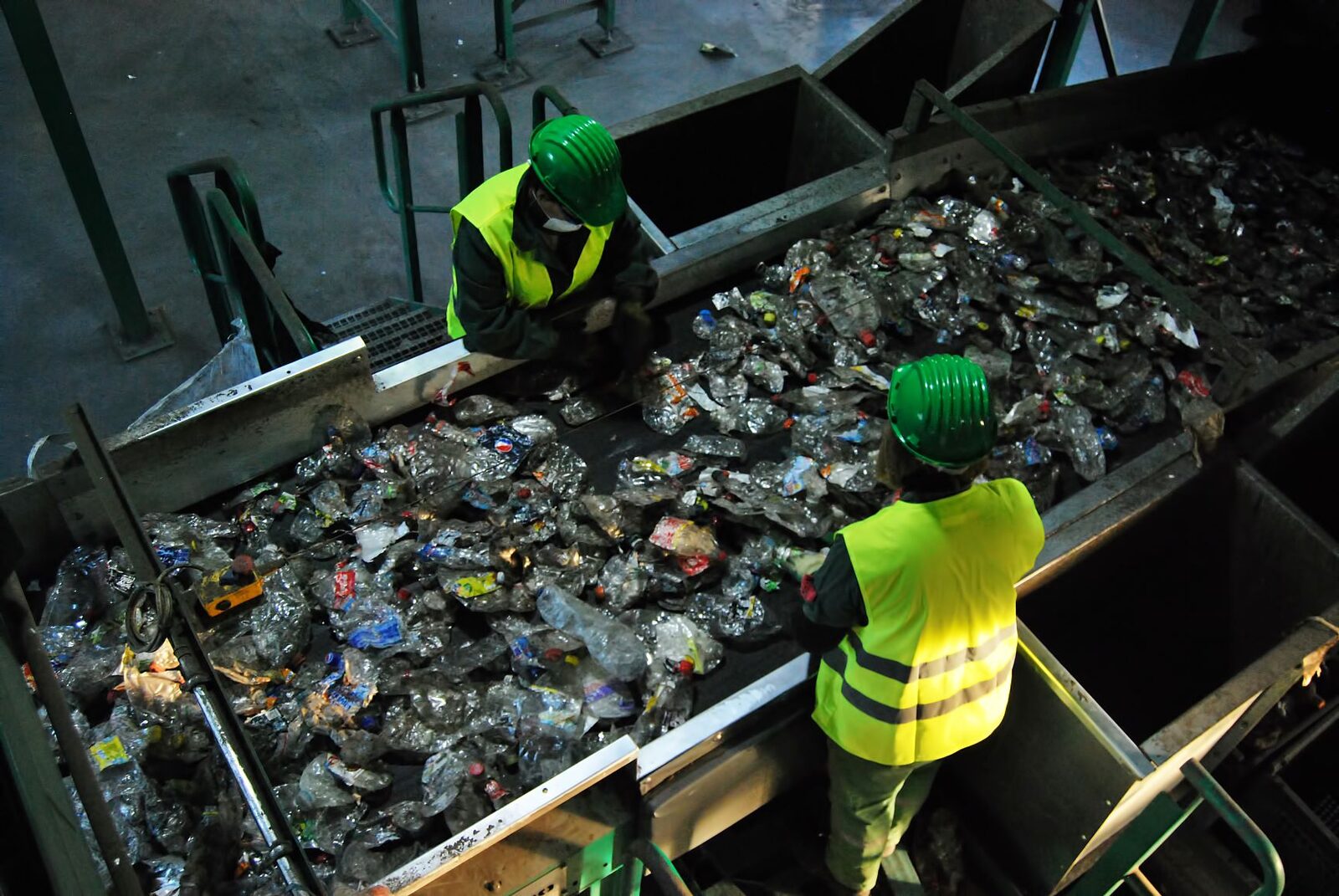 România bate ținta PNRR la reciclare: Uzine noi, succes garantat
