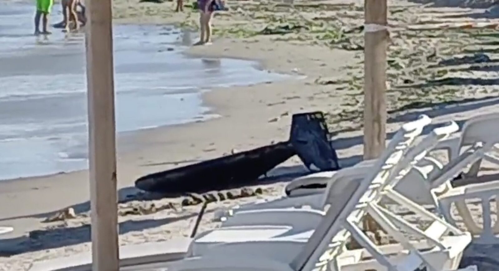 Saturn: Dronă suspectă pe plajă, alertă generală